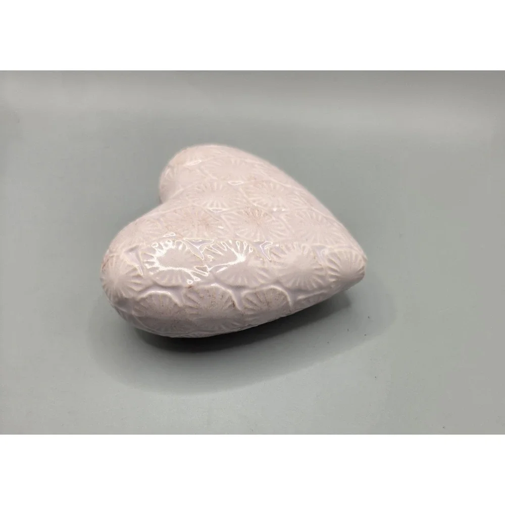 Pink Ceramic Heart Bud Vase Floral Embossed Decorative Accent © 2021